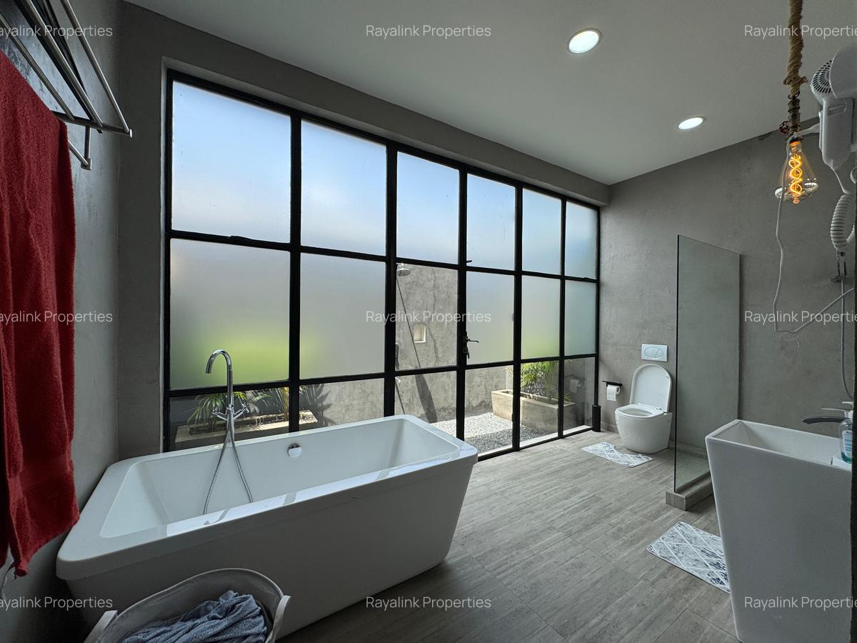 3 Bed House with En Suite at Mukoma - 8