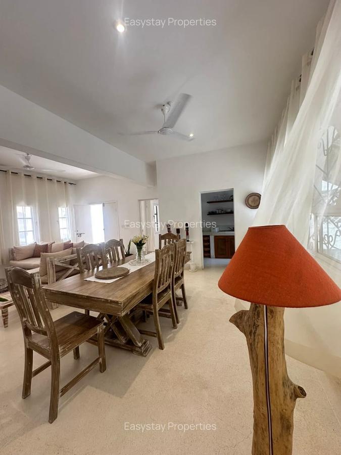 2 Bed Apartment in Malindi - 7