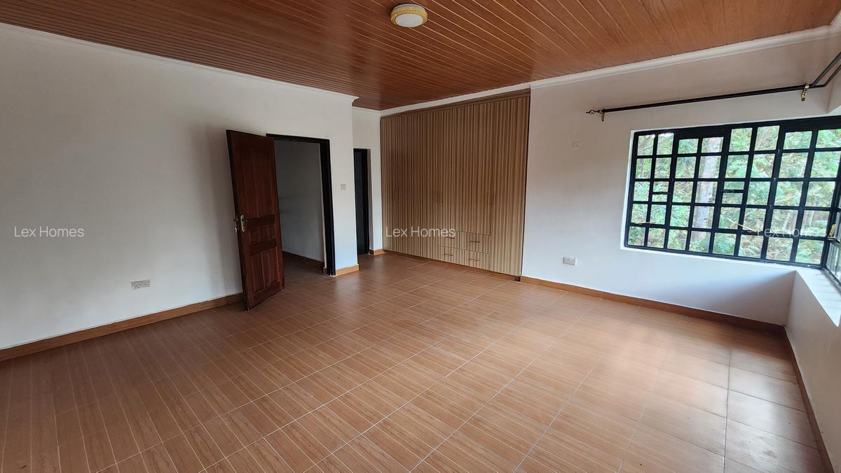 3 Bed House with En Suite at Rimpa - 12