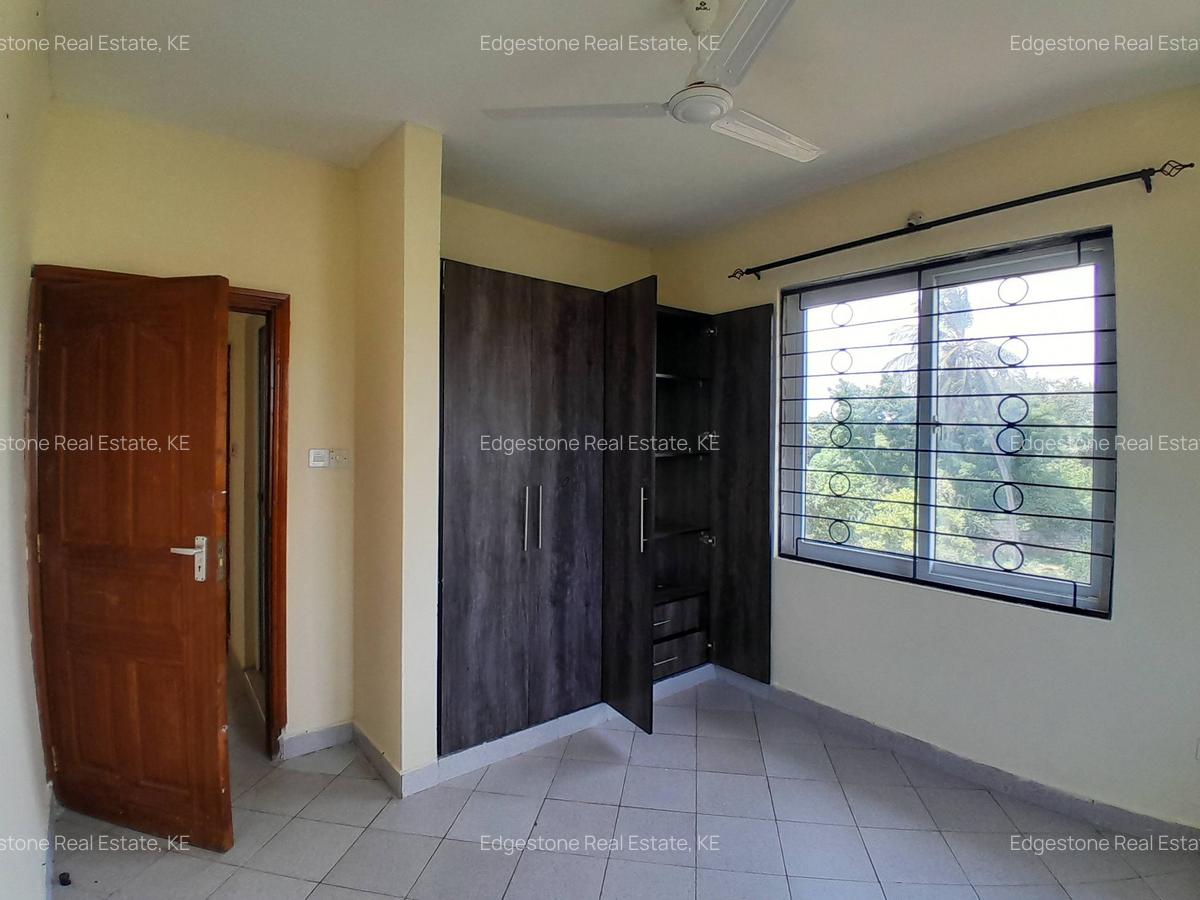 2 Bed Apartment with En Suite in Mtwapa - 11