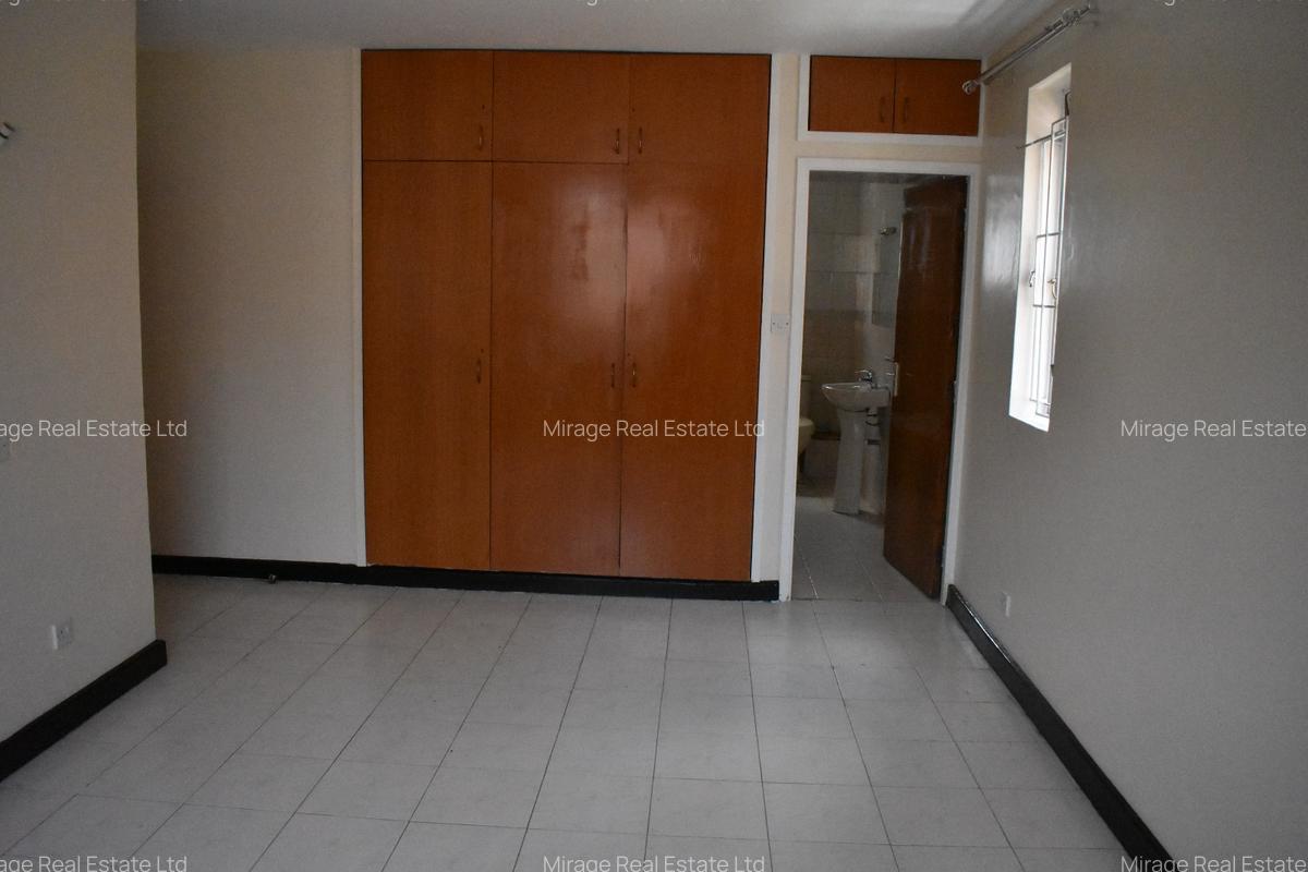 4 Bed Apartment with Borehole in Kilimani - 18