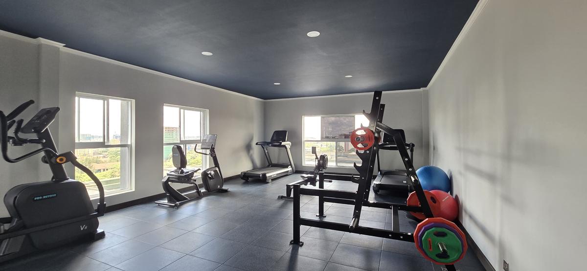 2 Bed Apartment with En Suite at Riverside Dr - 15