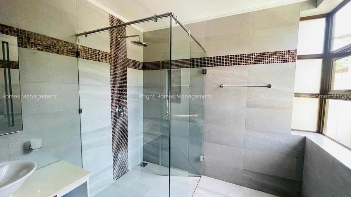 5 Bed Townhouse in Lavington - 11