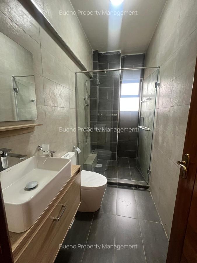 2 Bed Apartment with En Suite in Kilimani - 18