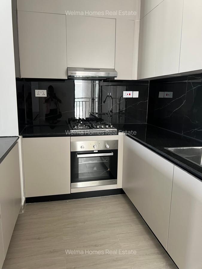 2 Bed Apartment with En Suite in Kilimani - 3