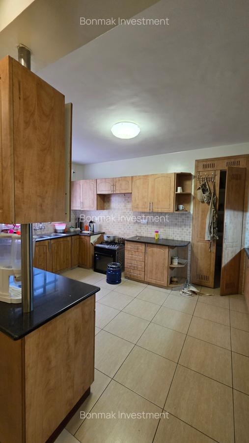 3 Bed Apartment with En Suite at Valley Arcade - 3