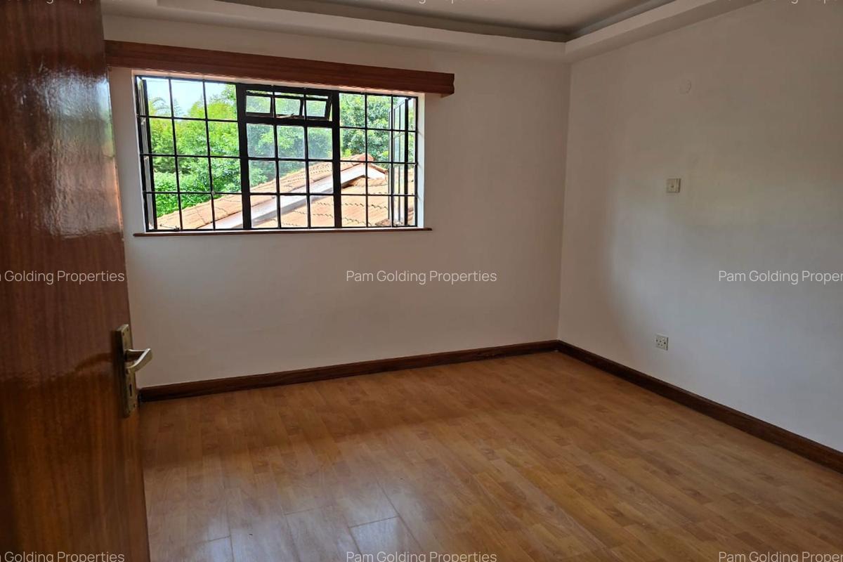 5 Bed House in Runda - 6