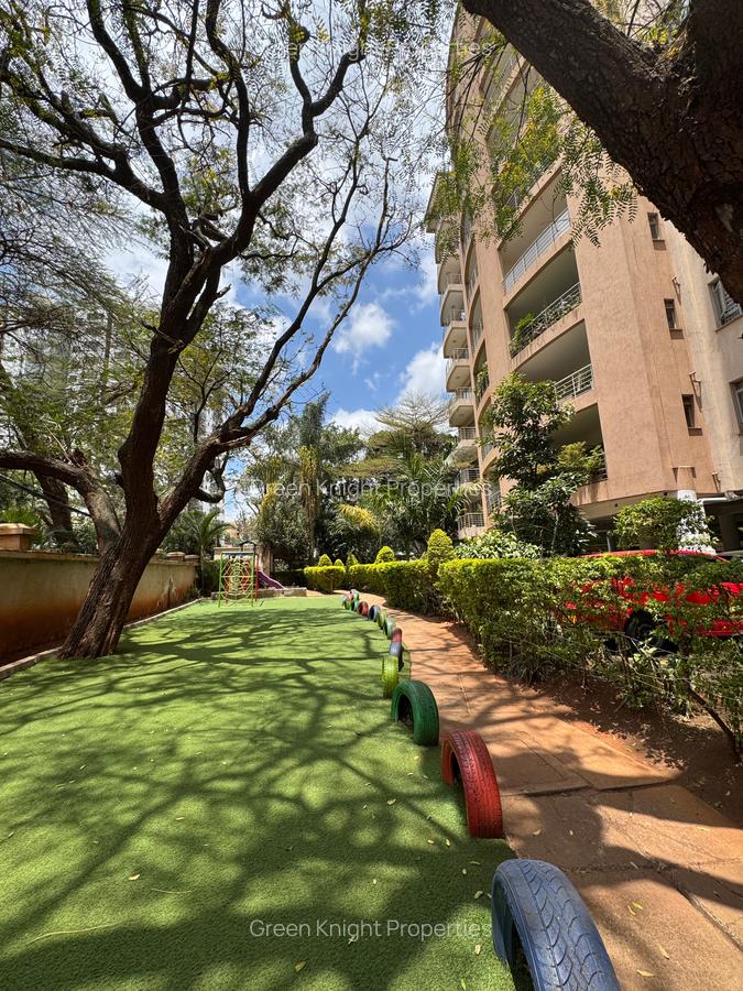 Serviced 4 Bed Apartment with En Suite in Kileleshwa - 9