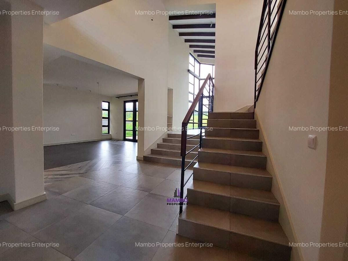 4 Bed Villa with En Suite at Redhill - 7