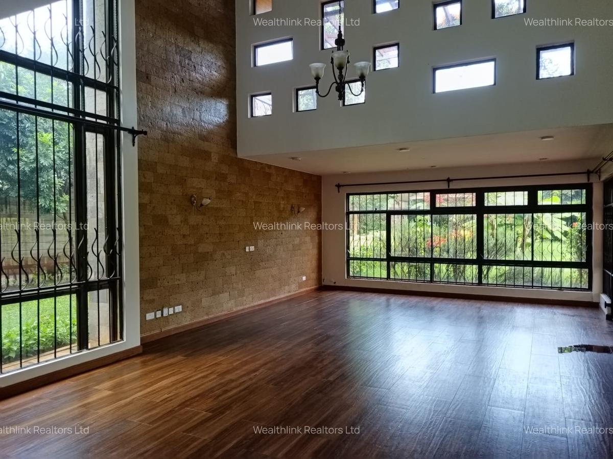 4 Bed Townhouse with En Suite at Runda - 2