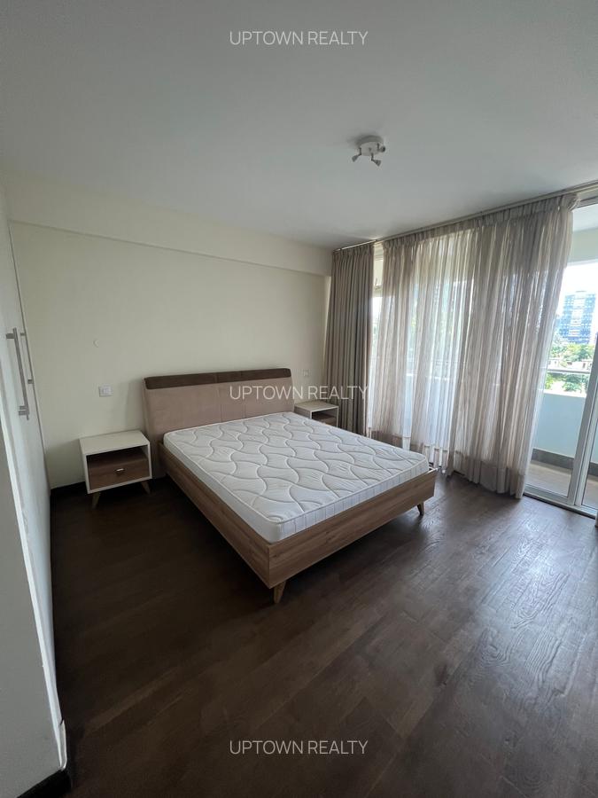 Serviced 3 Bed Apartment with En Suite at Riverside - 10