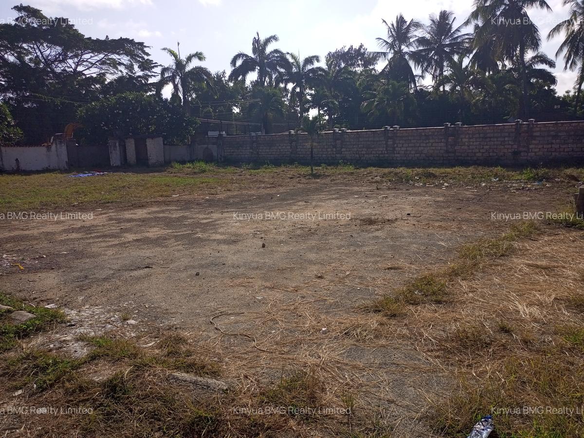 1.4 m² Land at Beach Road - 4