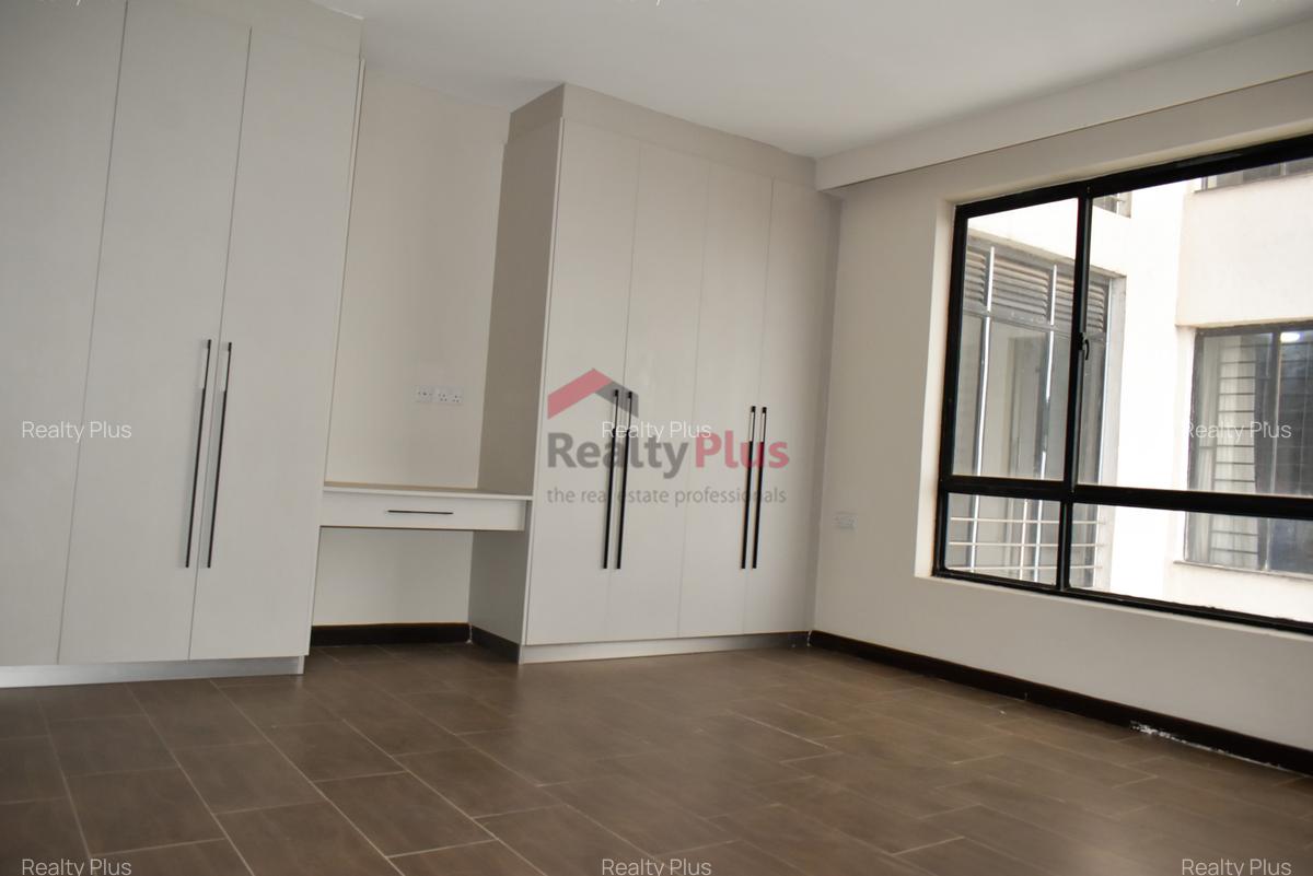 3 Bed Apartment with En Suite in Kilimani - 4