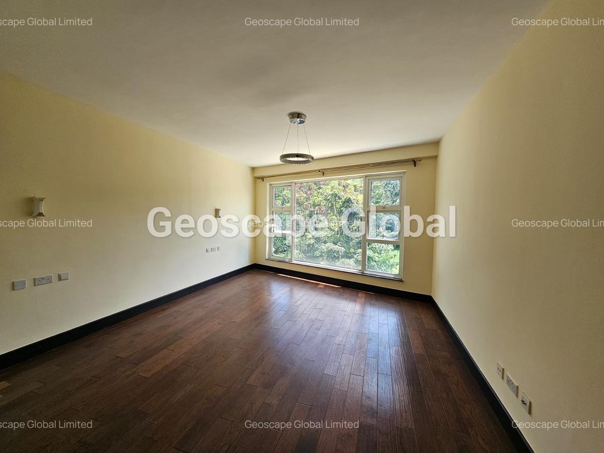 4 Bed Apartment with En Suite in Spring Valley - 4