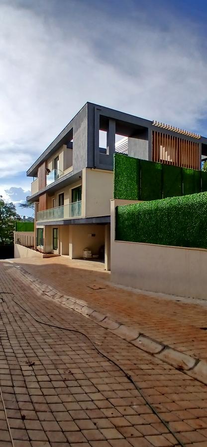 5 Bed Townhouse with En Suite at Chalbi Drive - 2