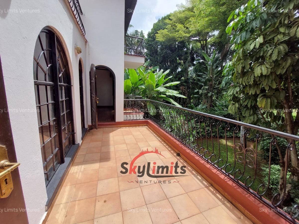 4 Bed Townhouse with En Suite in Riverside - 9