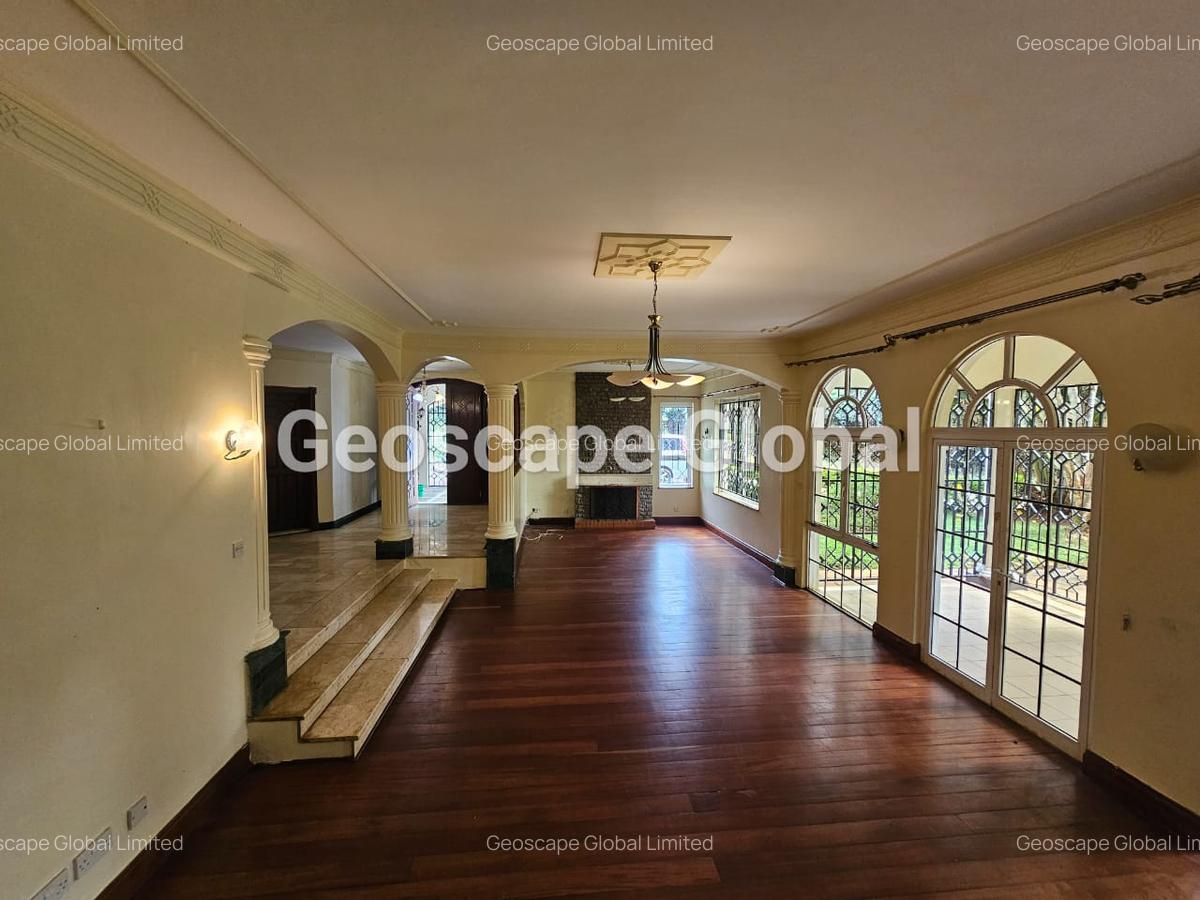 4 Bed House with En Suite in Spring Valley - 14