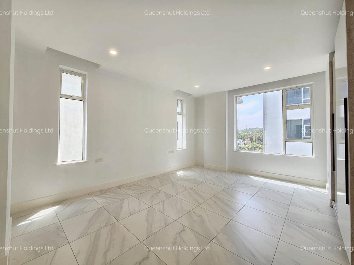 1 Bed Apartment with En Suite in Westlands Area - 4