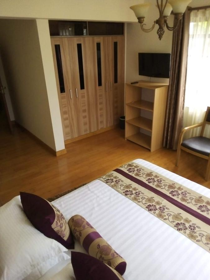 Serviced 2 Bed Apartment with En Suite in Nyari - 17