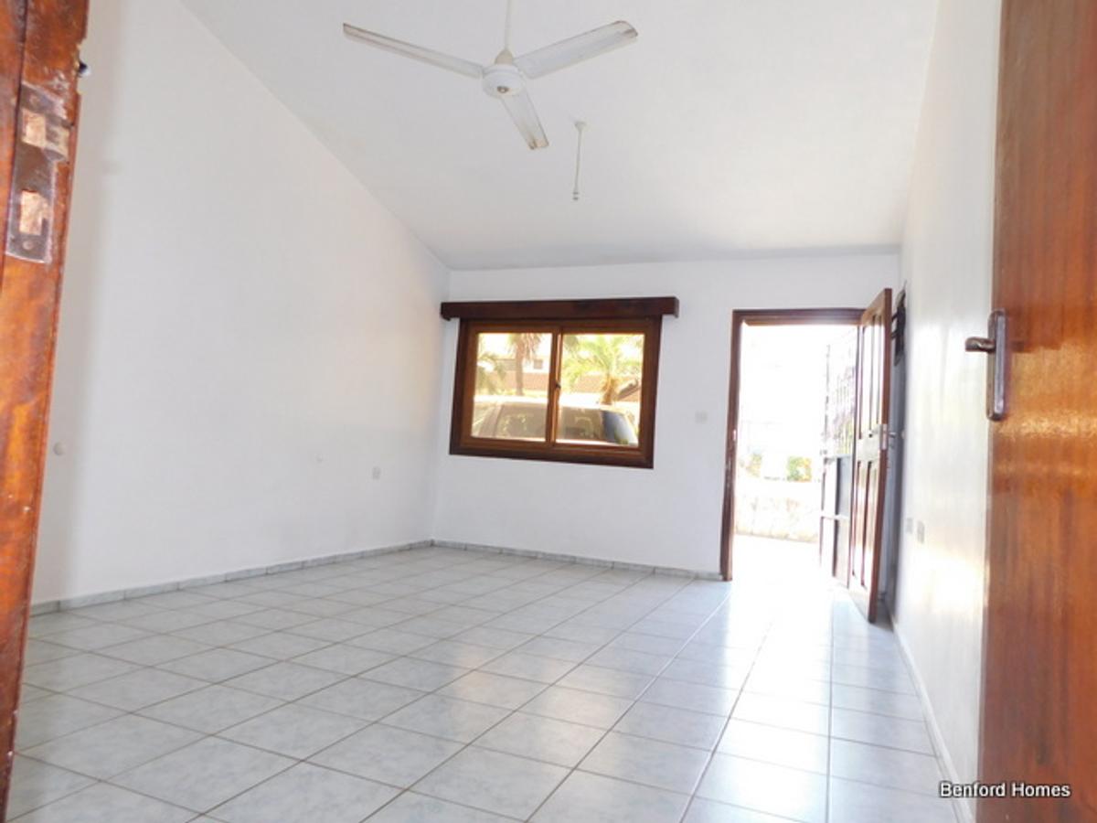 2 Bed Townhouse with Swimming Pool at Shanzu - 14