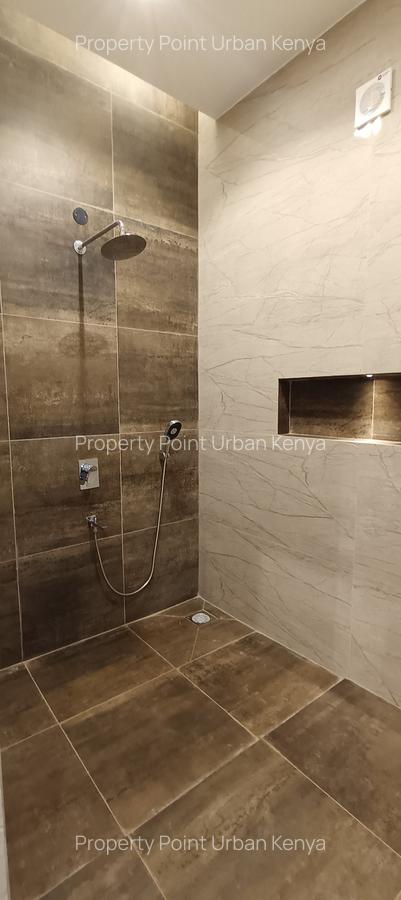 5 Bed Villa with En Suite at James Gichuru Road - Lavington - 16