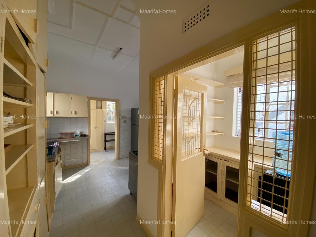 Serviced 4 Bed Apartment with En Suite at Muthaiga Road - 9