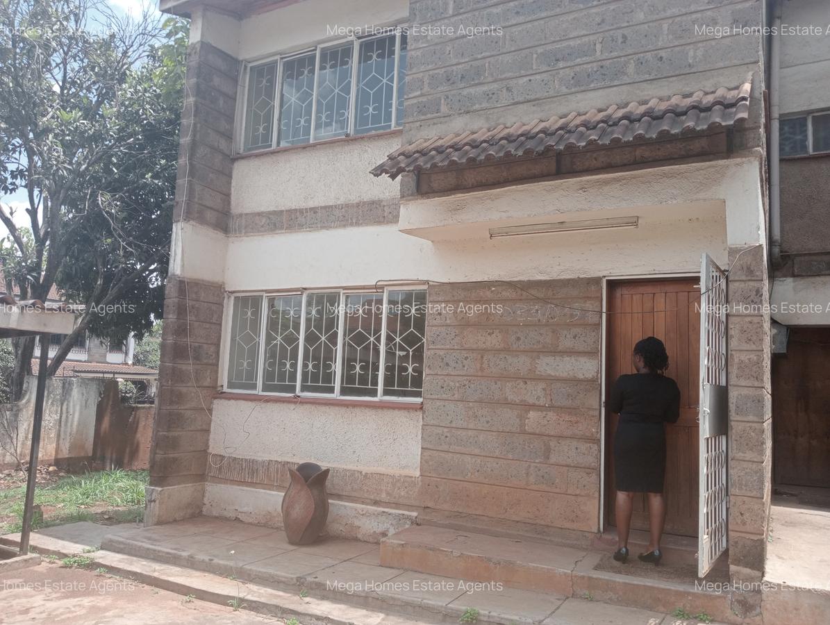 4 Bed Townhouse with En Suite at Gitanga Road - 5