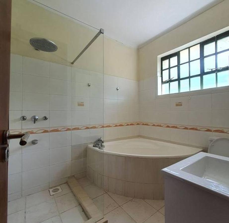 4 Bed House with En Suite in Kileleshwa - 14