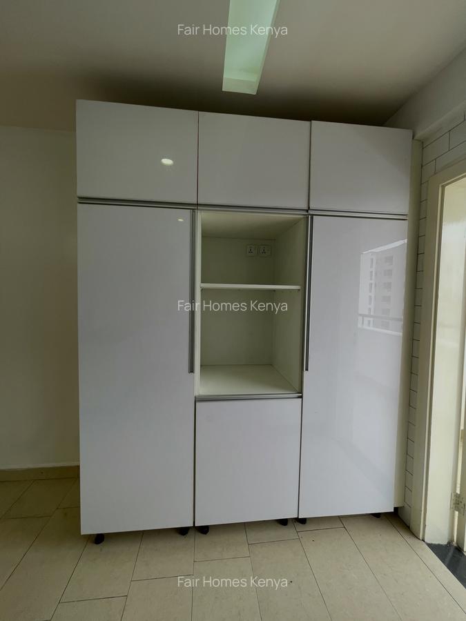 4 Bed Apartment with En Suite at Hatheru Road - 14