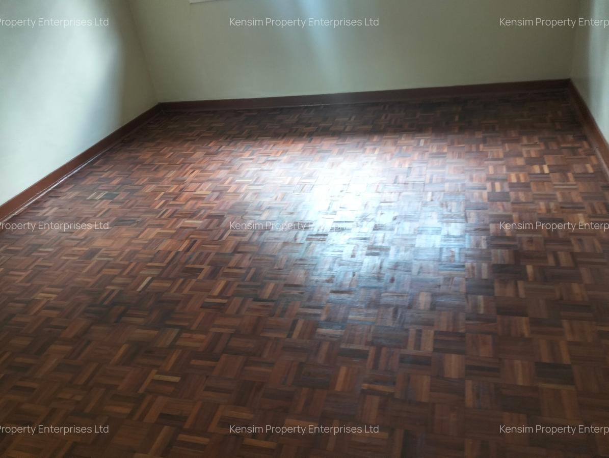 4 Bed House with En Suite in Loresho - 18