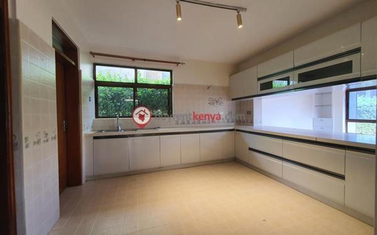 4 Bed Townhouse with En Suite at Kiambu Road - 15