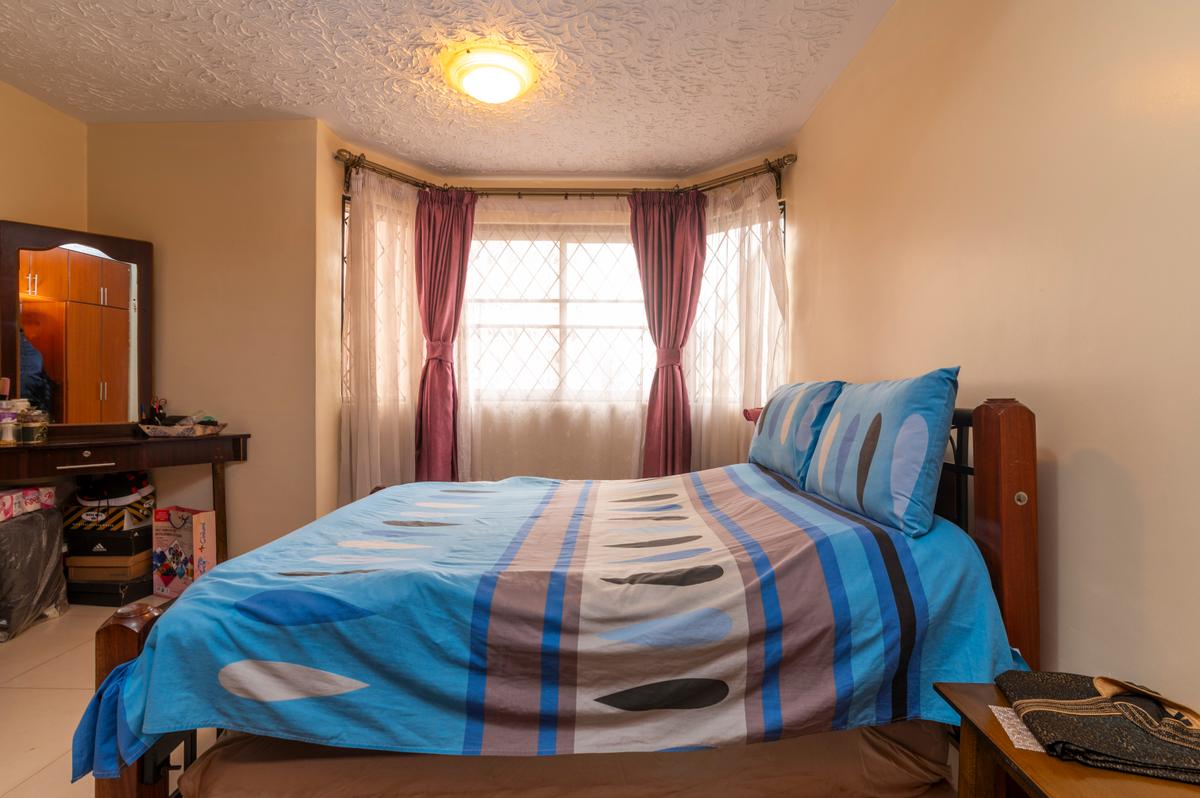 3 Bed Apartment with En Suite in Parklands - 9