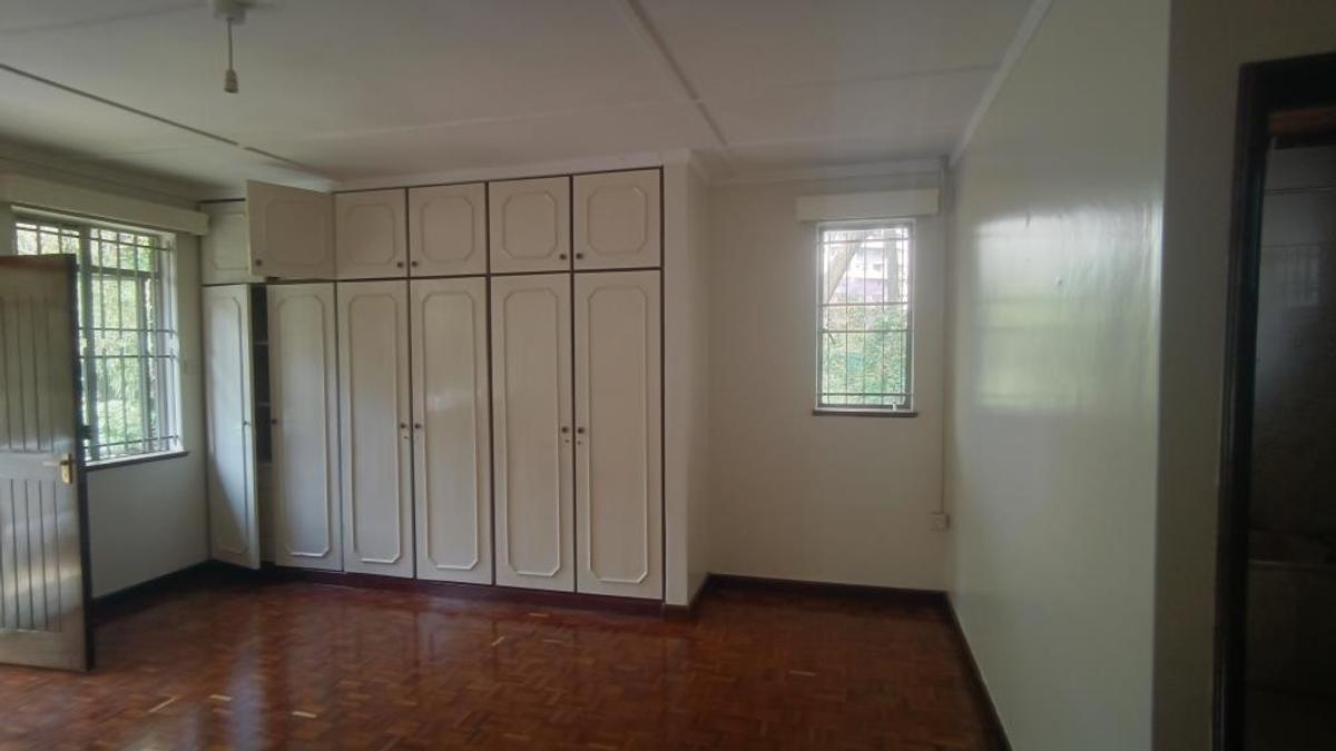 4 Bed Townhouse with En Suite at Kileleshwa Estate Nairobi - 15