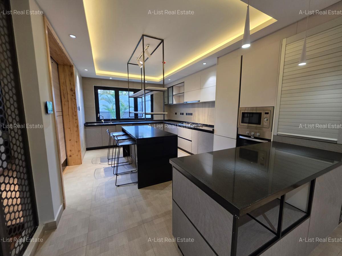 5 Bed Villa with En Suite at Muthangari Drive - 4