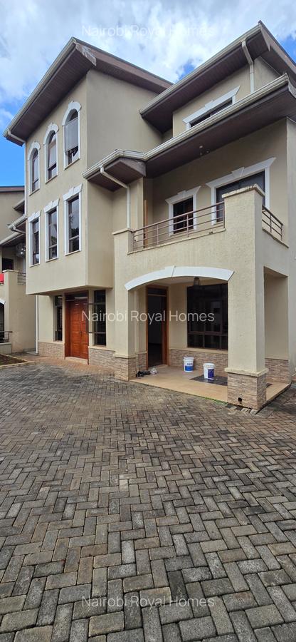 5 Bed Townhouse with En Suite at Lavington Green - 4