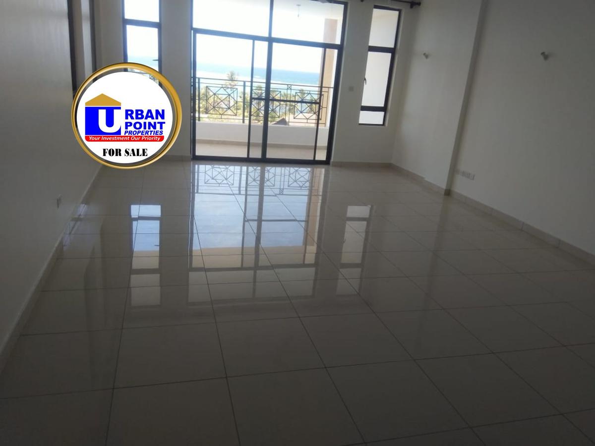 4 Bed Apartment with En Suite in Nyali Area - 12