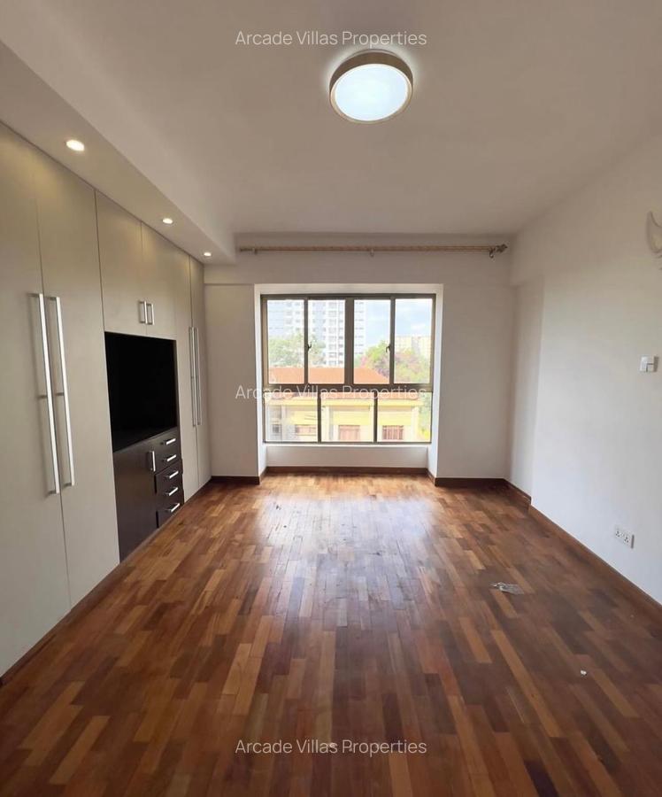 3 Bed Apartment with En Suite in Kileleshwa - 5