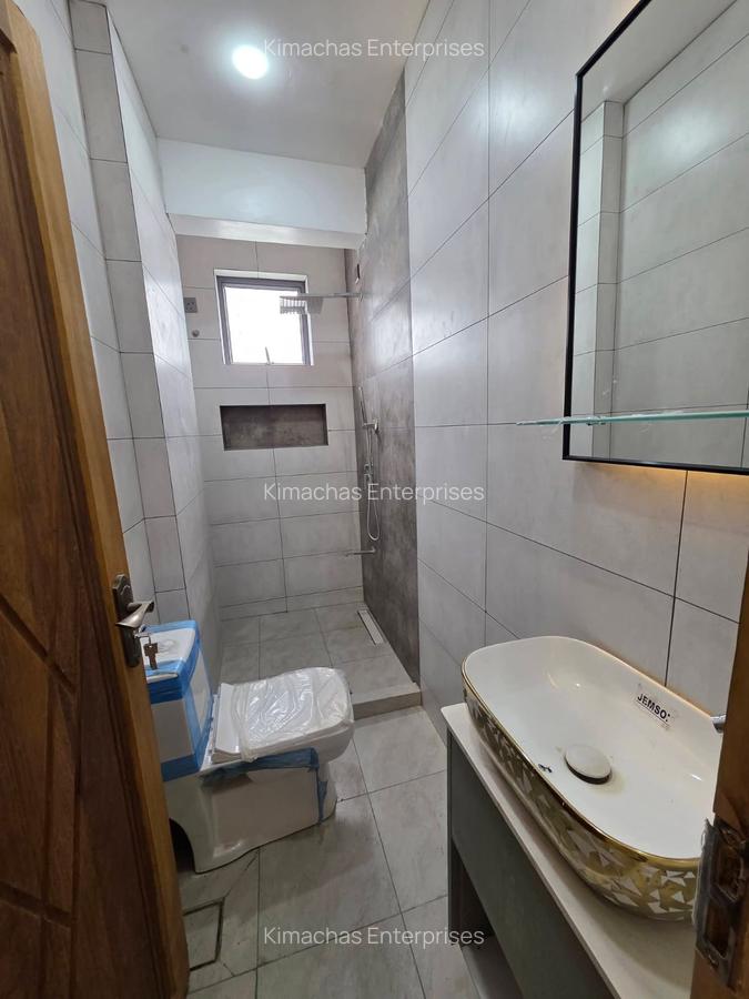 3 Bed Apartment with En Suite at Off Links Road - 11