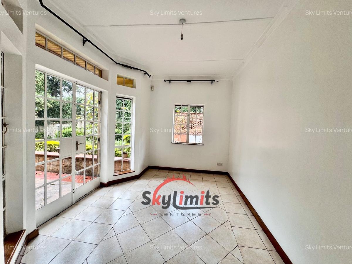 5 Bed Townhouse with En Suite in Rosslyn - 11