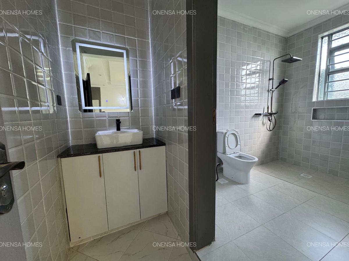 3 Bed House with En Suite in Eastern ByPass - 14