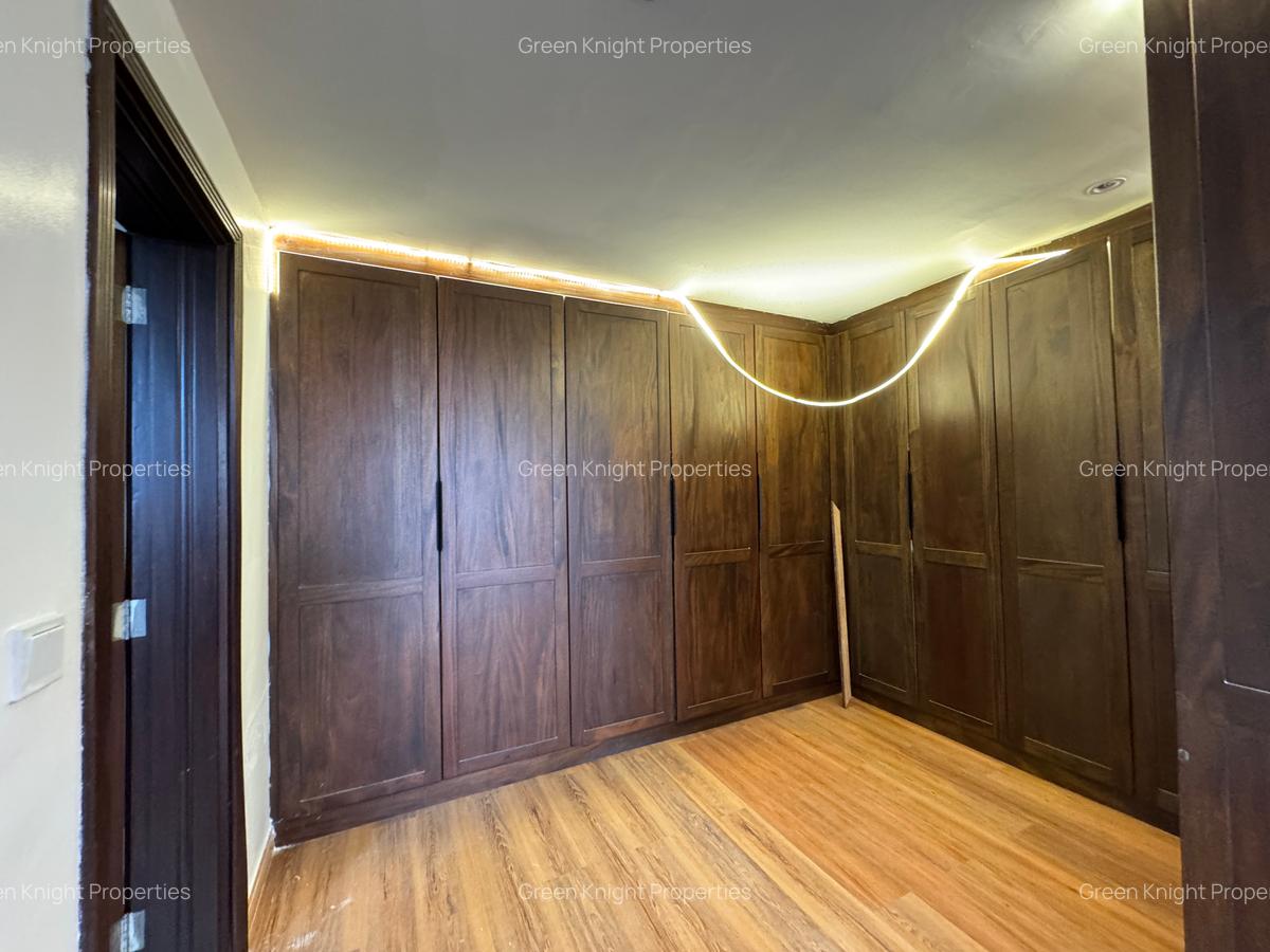 Serviced 4 Bed Apartment with En Suite in Kileleshwa - 15