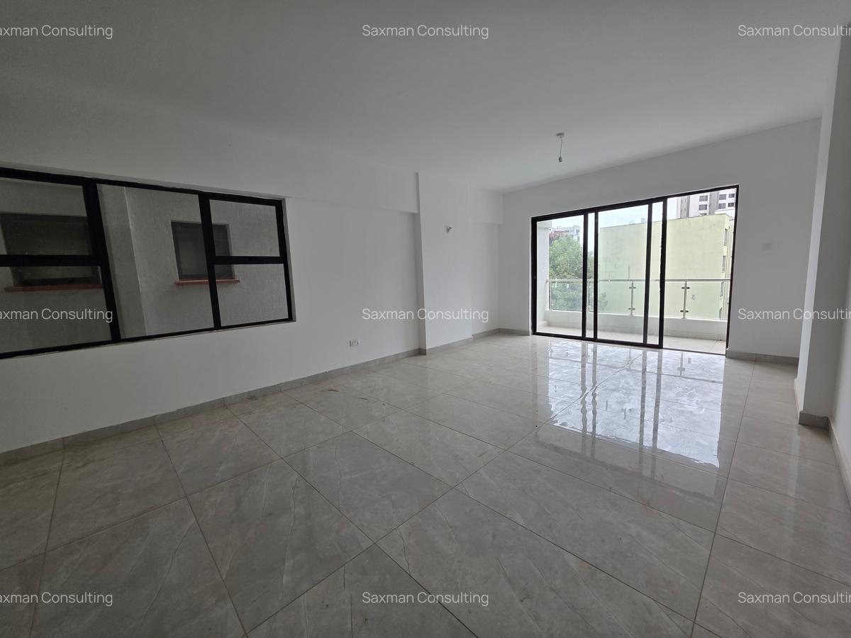 3 Bed Apartment with En Suite in General Mathenge - 9