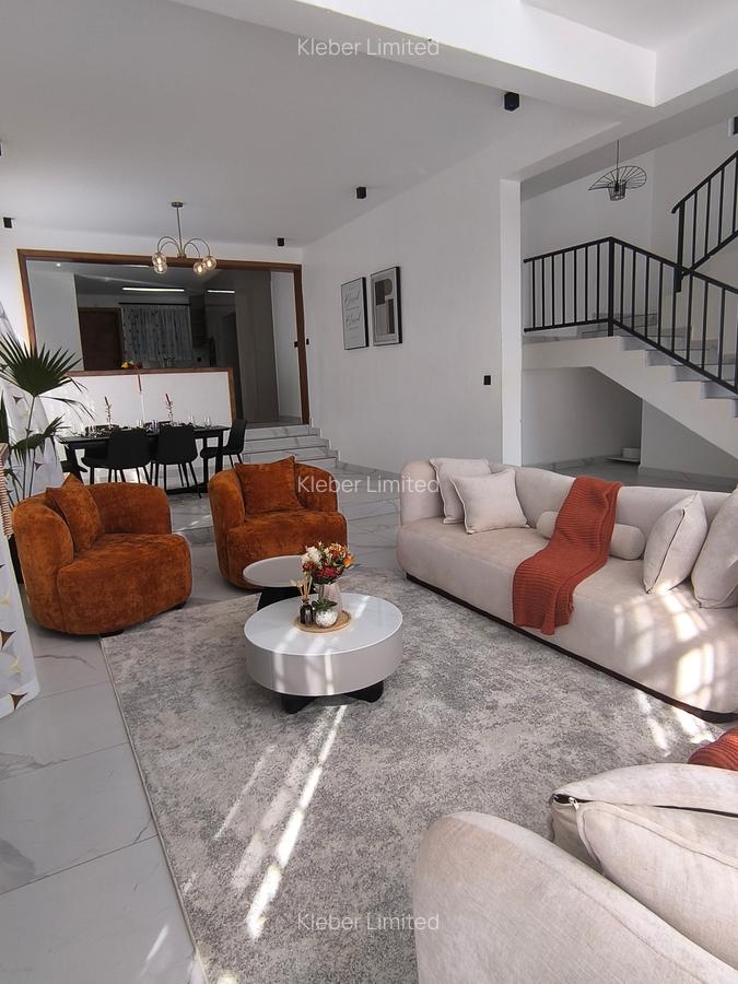 4 Bed Villa with En Suite at Muhuri Road - 3