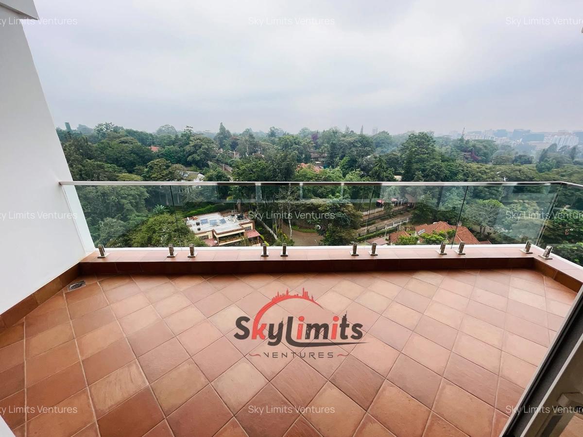 3 Bed Apartment with En Suite in Parklands - 2