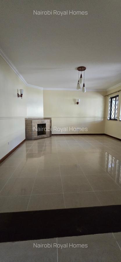 5 Bed Townhouse with En Suite at Lavington Green - 18