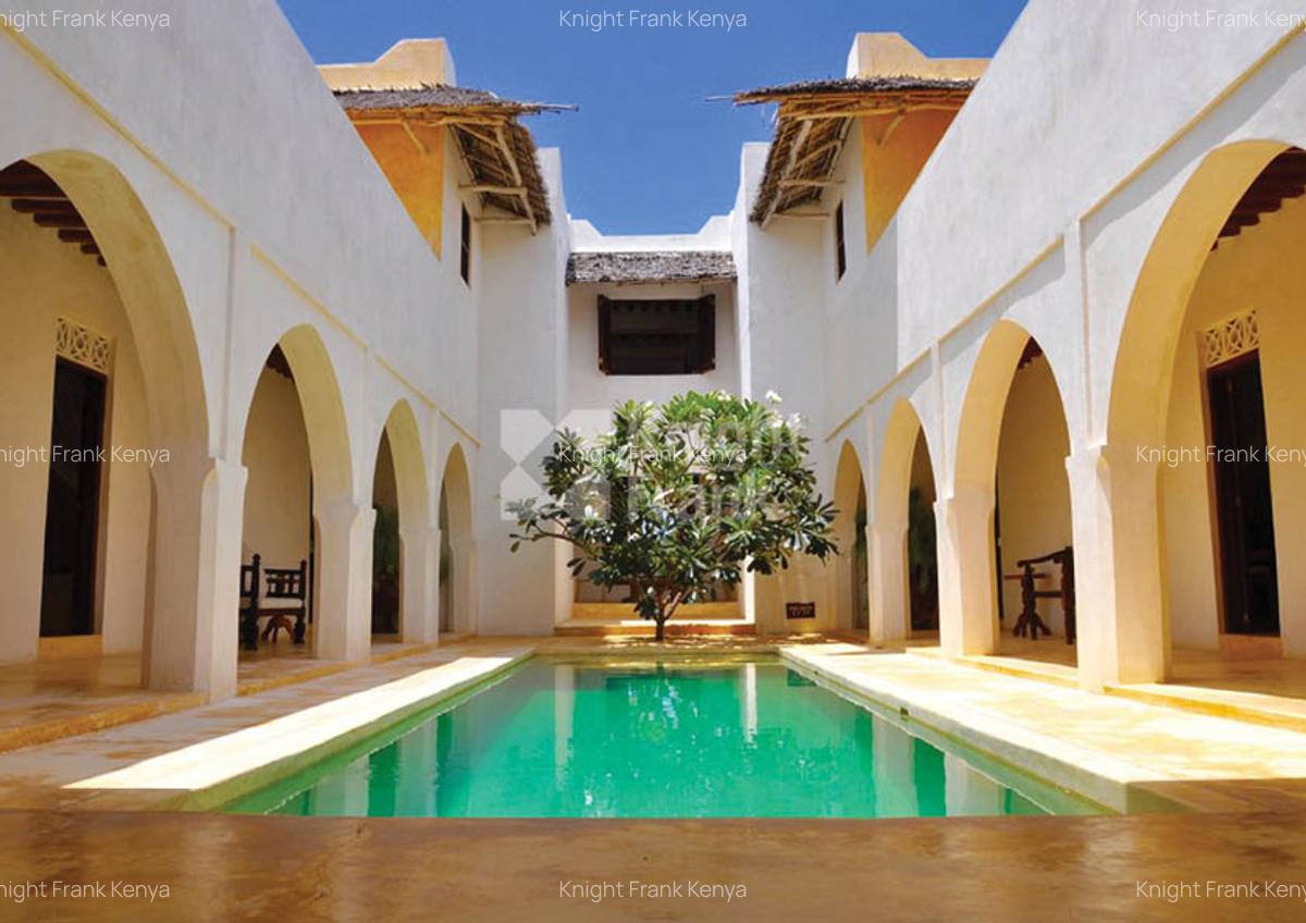 5 Bed House with En Suite at Kizingoni Beach - 4