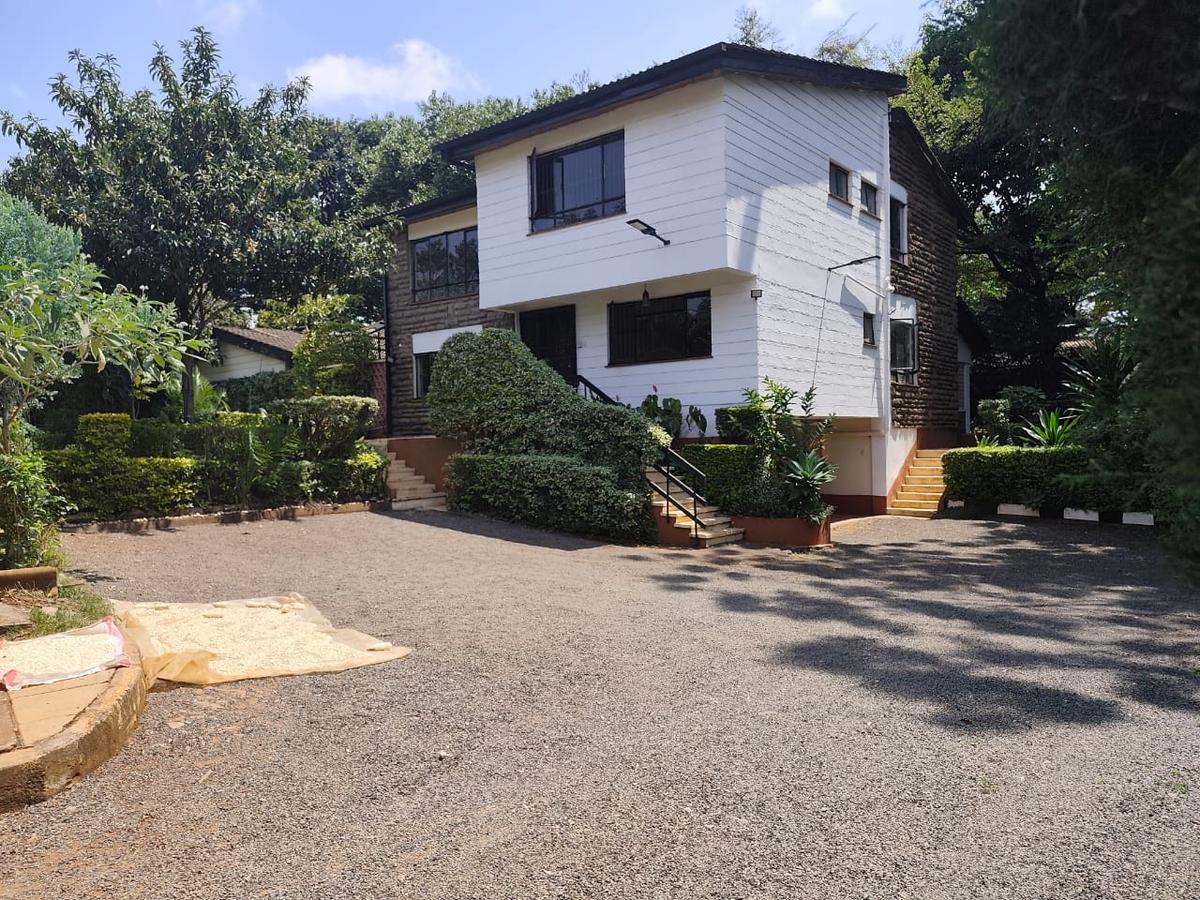 5 Bed House with Backup Generator in Gigiri - 11