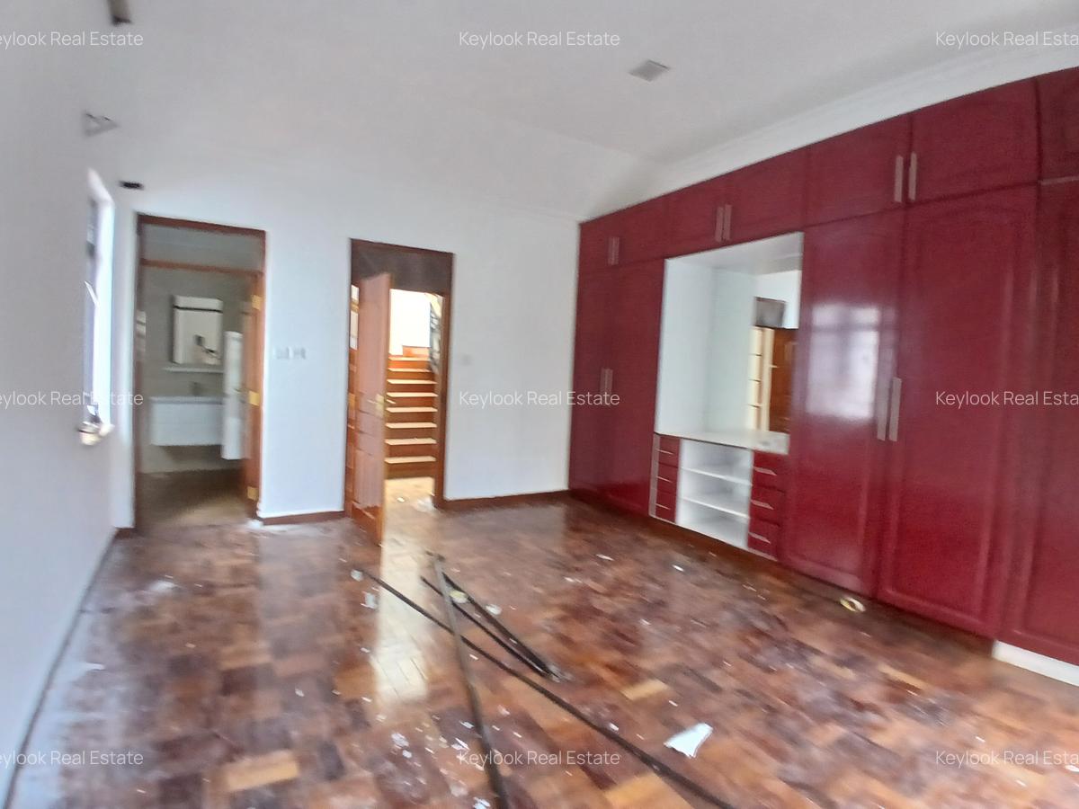 5 Bed Townhouse with En Suite at Mbaazi Avenue - 17