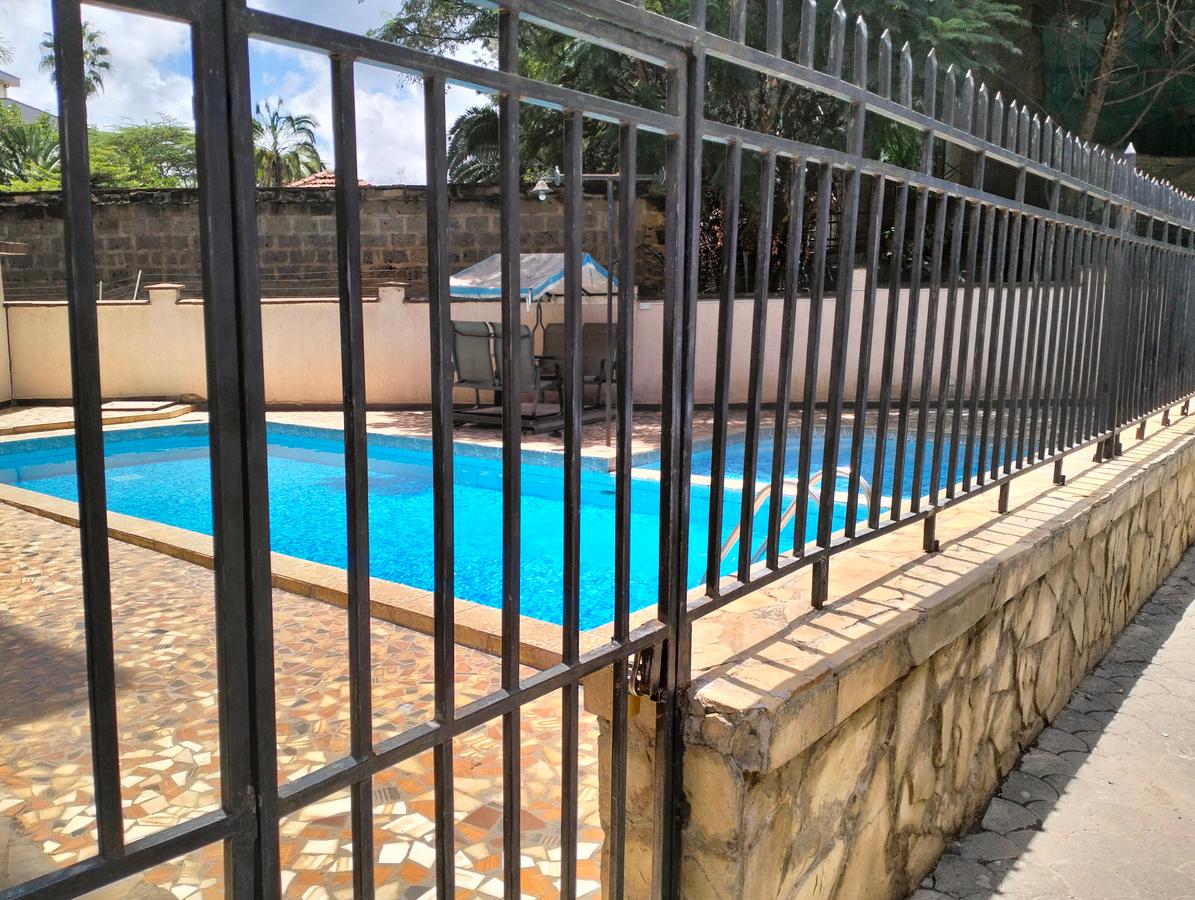 6 Bed Apartment with En Suite in Lavington - 4