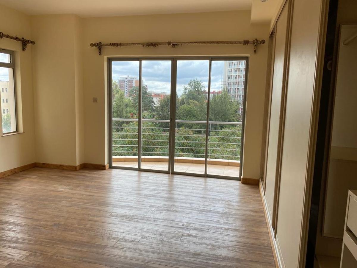 4 Bed Apartment with En Suite in Kileleshwa - 17